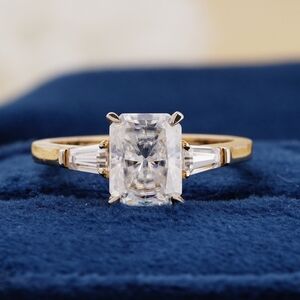 D’Joy Radiant Cut Three-Stone Ring - 925 Sterling Silver Gold Vermeil​